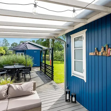 Urda - 50m From The Sea By Interhome *