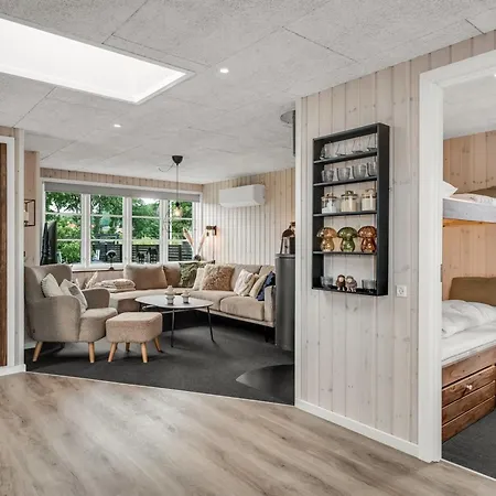 Urda - 50m From The Sea By Interhome